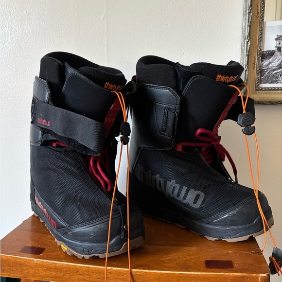 ThirtyTwo Black Snowboard Boots - Picture 1 of 7